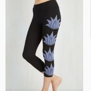 Synergy organic lotus capris